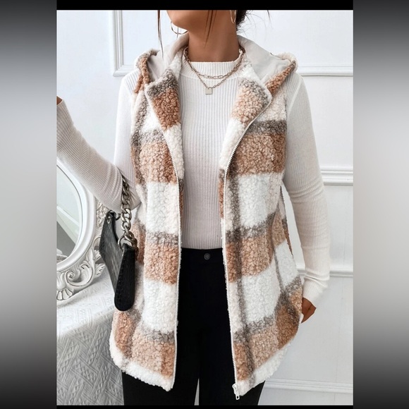 SOLD- Mercari. SHEIN Essnce Plus Plaid Pattern Teddy Vest Coat - Picture 1 of 2
